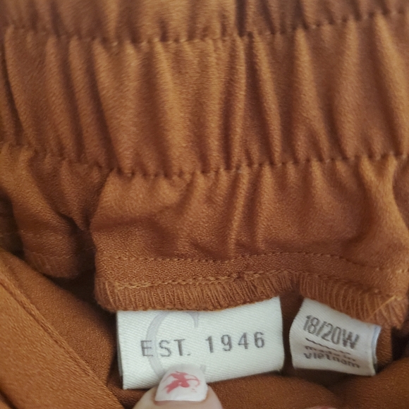 Dress slacks - Picture 2 of 3